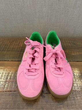 Puma Pink Sneakers with Green Lining